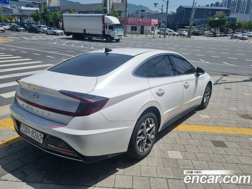 Hyundai Sonata 2022 из KR, фото 2