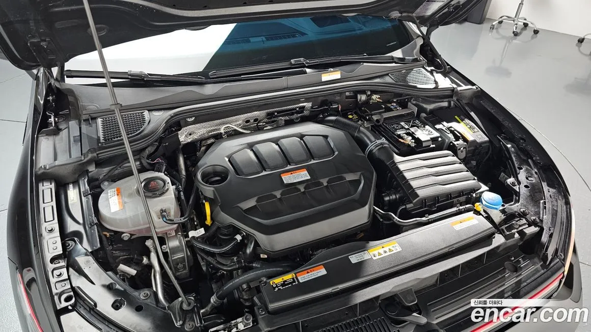 Volkswagen Golf 2024 из KR, фото 6