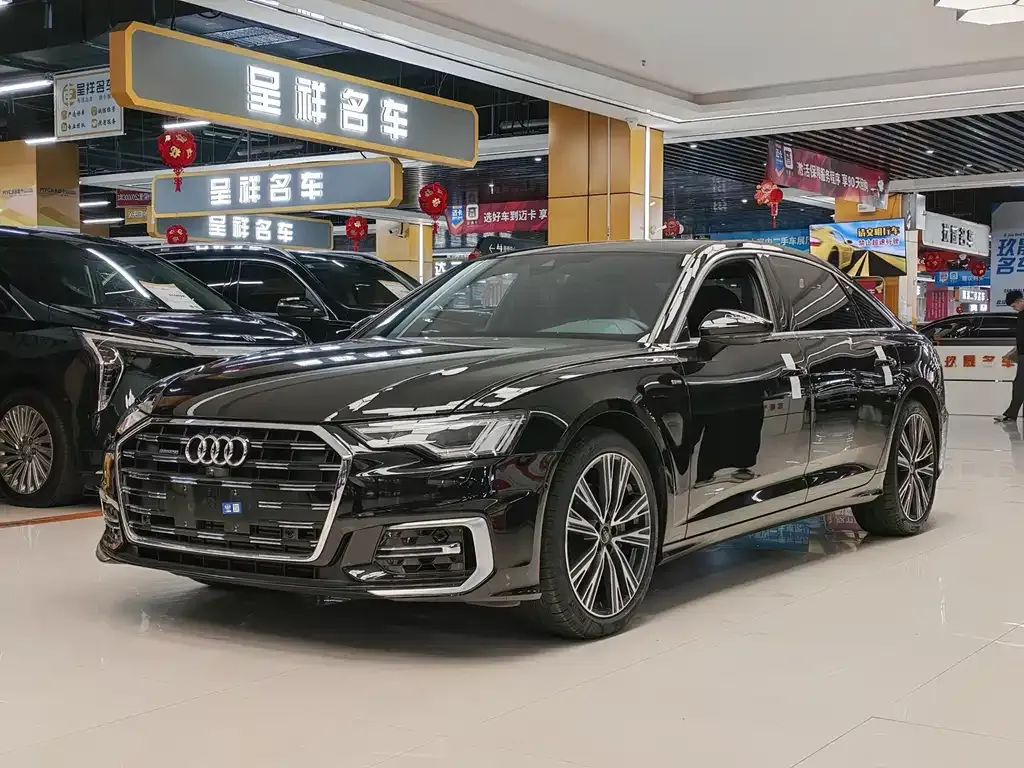 Audi A6L — фото 1