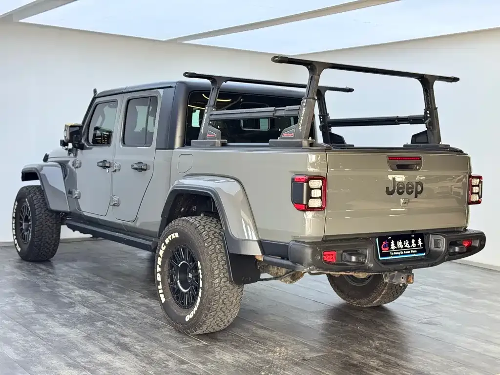 Jeep Gladiator 2022 из CN, фото 5