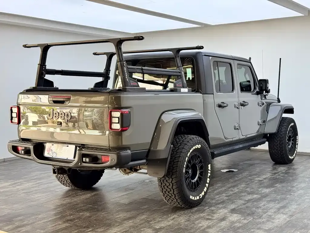 Jeep Gladiator 2022 из CN, фото 7