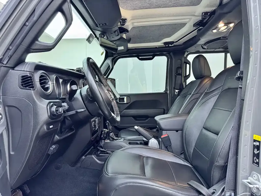 Jeep Gladiator 2022 из CN, фото 8