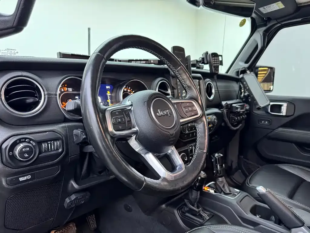 Jeep Gladiator 2022 из CN, фото 9