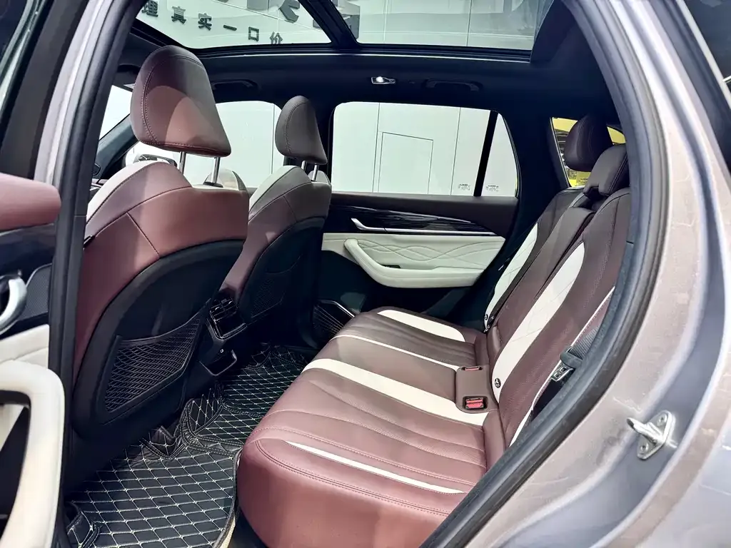 Geely Xingyue L 2023 из CN, фото 10