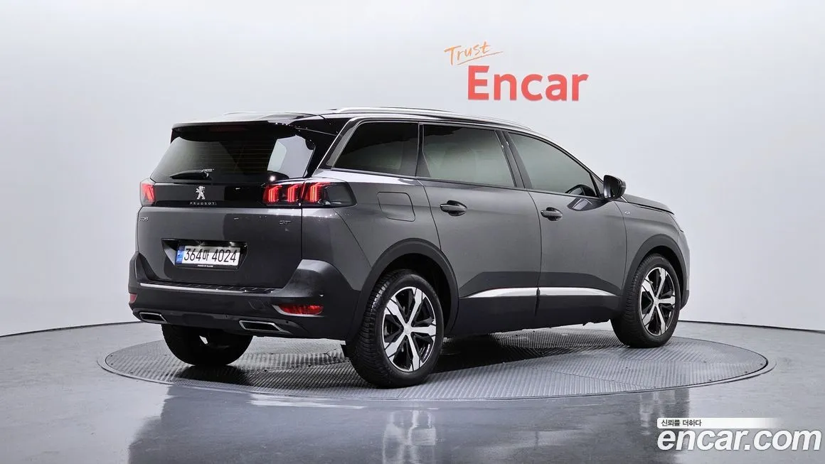 Peugeot 5008 2022 из KR, фото 2