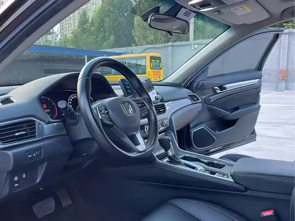 Honda Accord 2021 из CN, фото 5