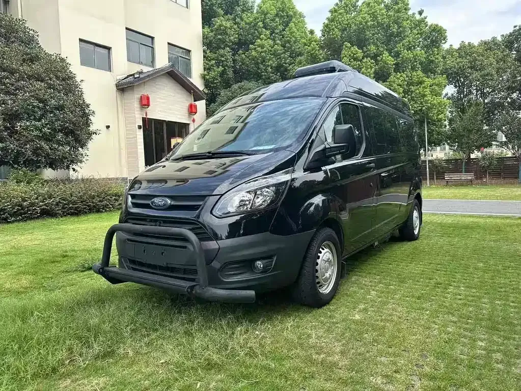 Ford Transit 2021 из CN, фото 1