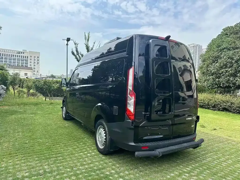 Ford Transit 2021 из CN, фото 6