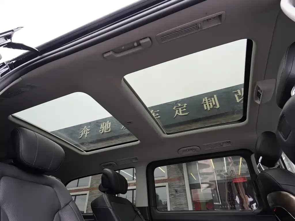 Mercedes-Benz V-Class 2021 из CN, фото 10
