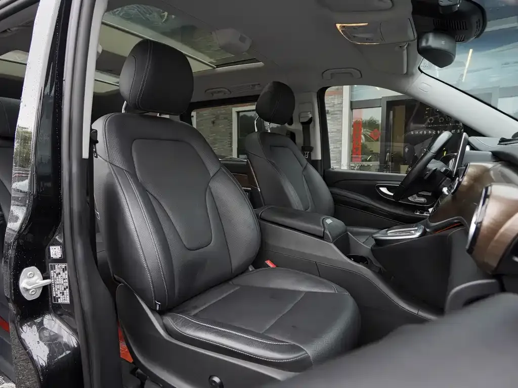 Mercedes-Benz V-Class 2021 из CN, фото 6