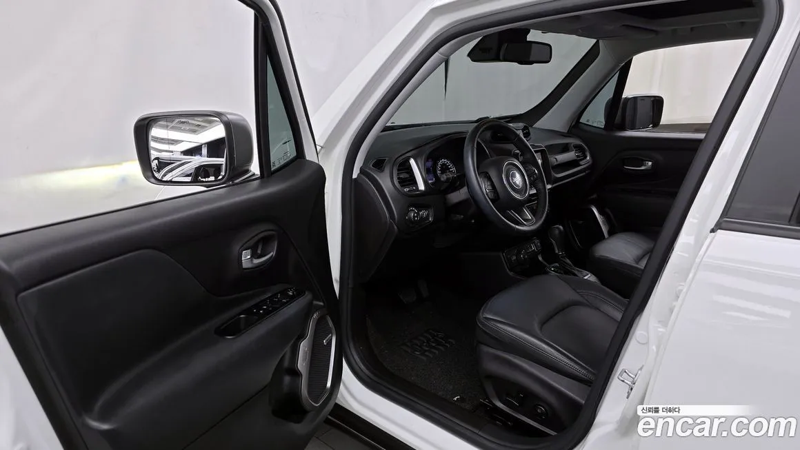 Jeep Renegade 2021 из KR, фото 10