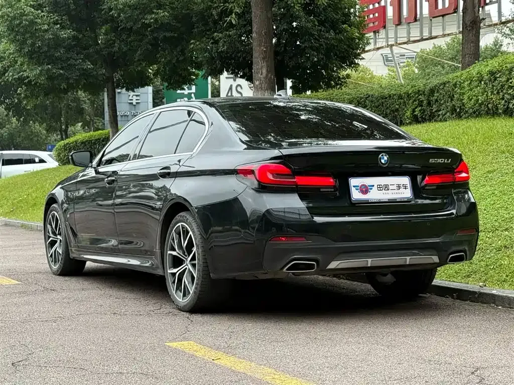 BMW 5 Series — фото 4