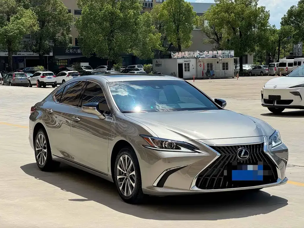 Lexus ES 2024 из CN, фото 1