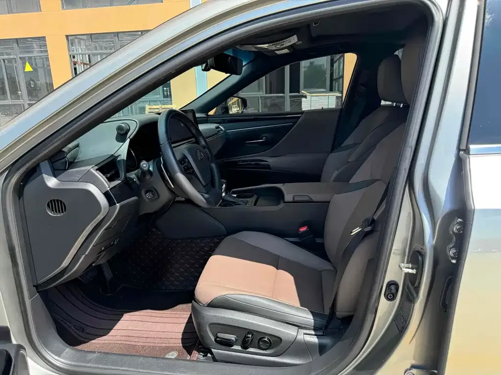 Lexus ES 2024 из CN, фото 4