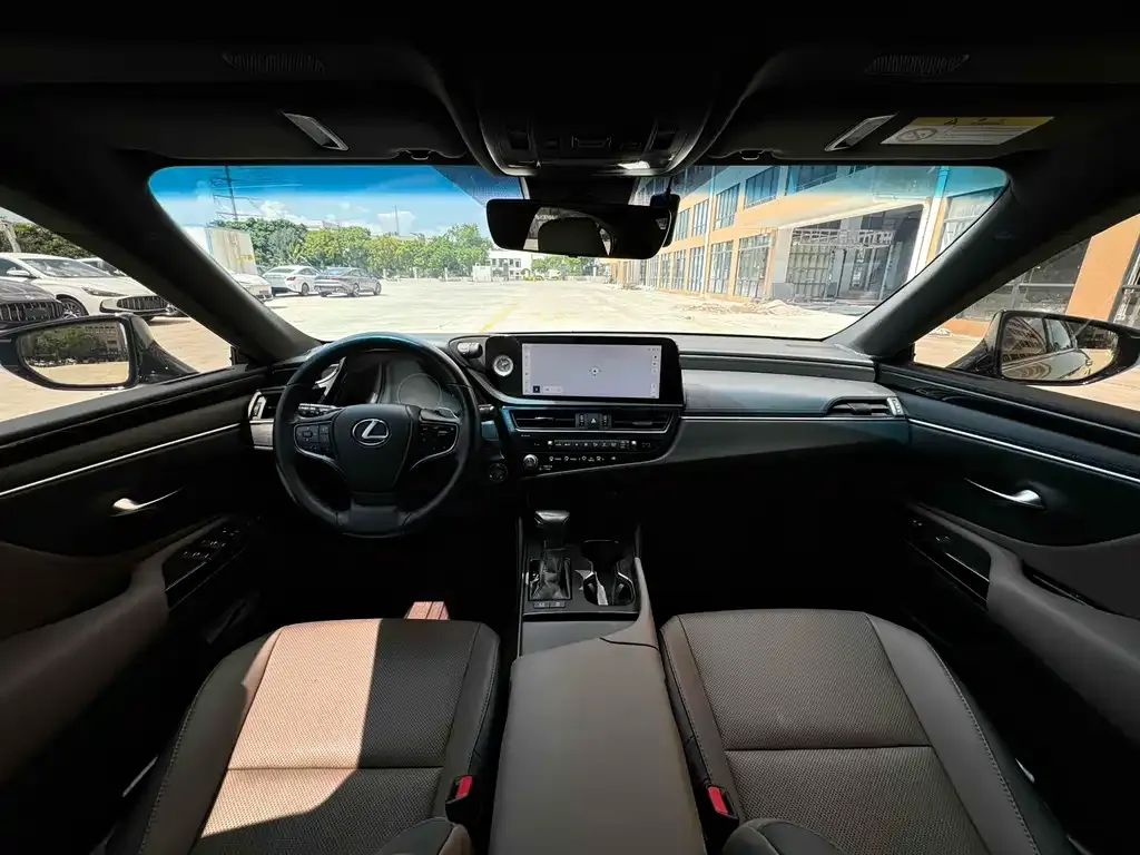 Lexus ES 2024 из CN, фото 5