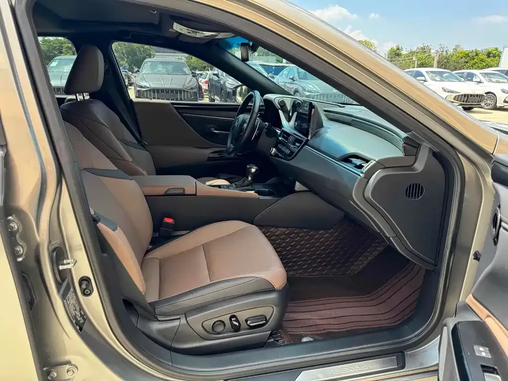 Lexus ES 2024 из CN, фото 6