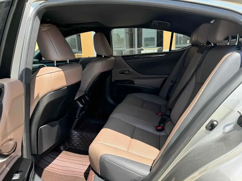 Lexus ES 2024 из CN, фото 7