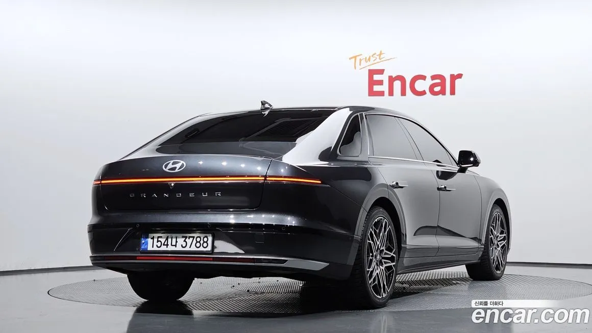 Hyundai Grandeur 2023 из KR, фото 2