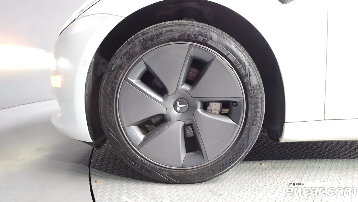 Tesla Model 3 2021 из KR, фото 5