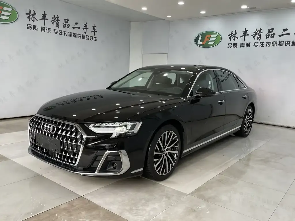Audi A8 2023 из CN, фото 1