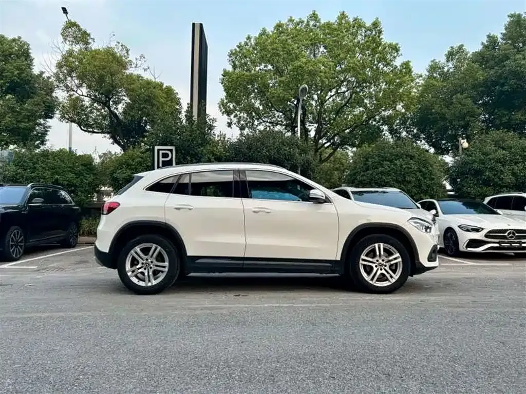 Mercedes-Benz GLA — фото 2