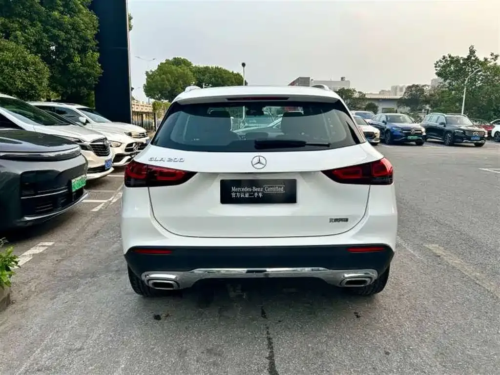Mercedes-Benz GLA — фото 8