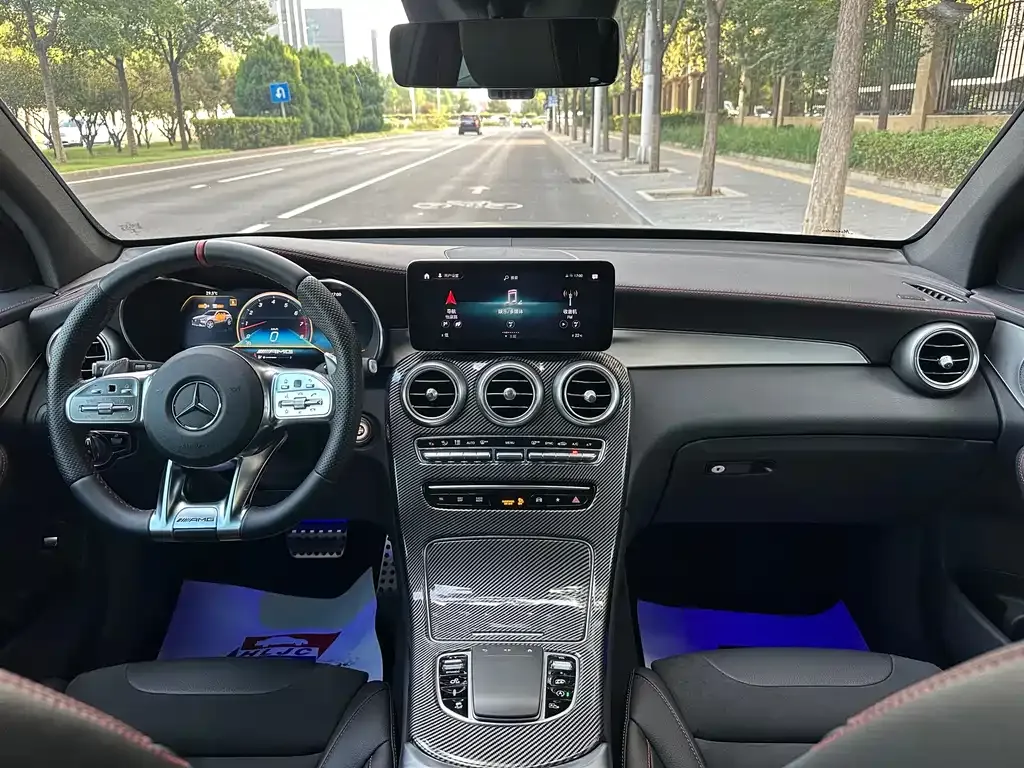 Mercedes-Benz GLC AMG — фото 10