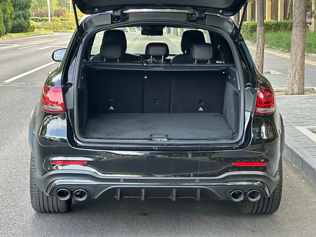 Mercedes-Benz GLC AMG — фото 7