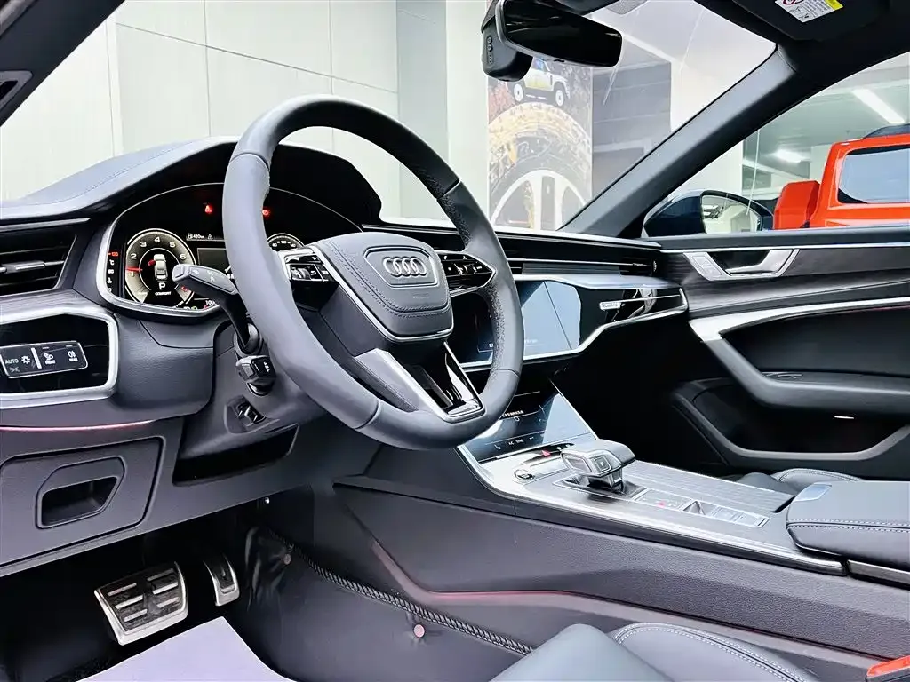 Audi A6L 2025 из CN, фото 8