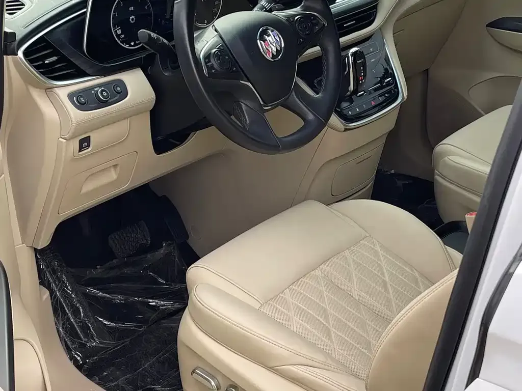 Buick GL8 2021 из CN, фото 2