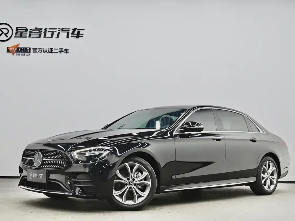 Mercedes-Benz E-Class — фото 1