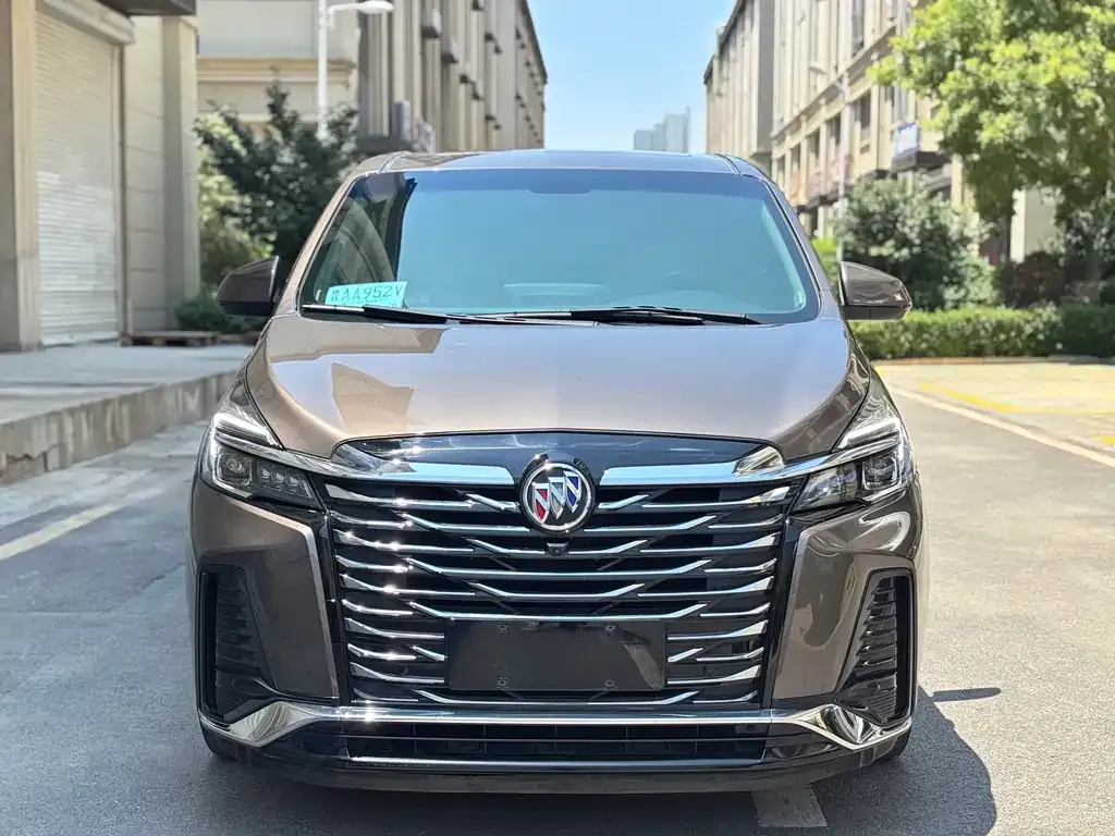 Buick GL8 2023 из CN, фото 2