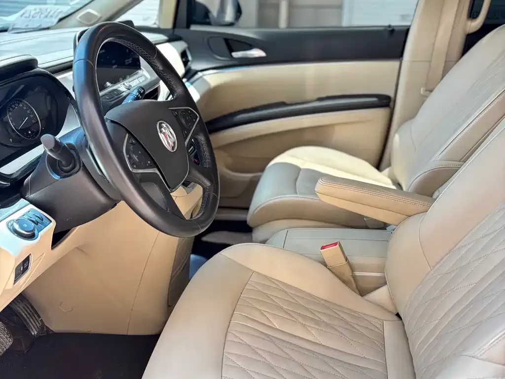 Buick GL8 2023 из CN, фото 4