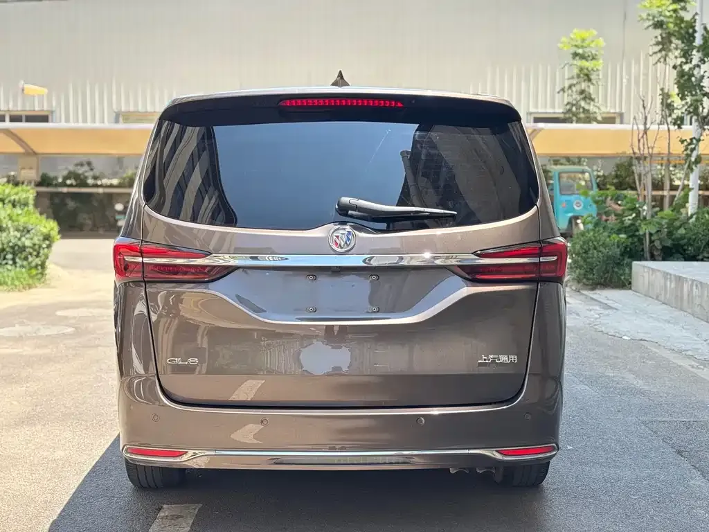 Buick GL8 2023 из CN, фото 8