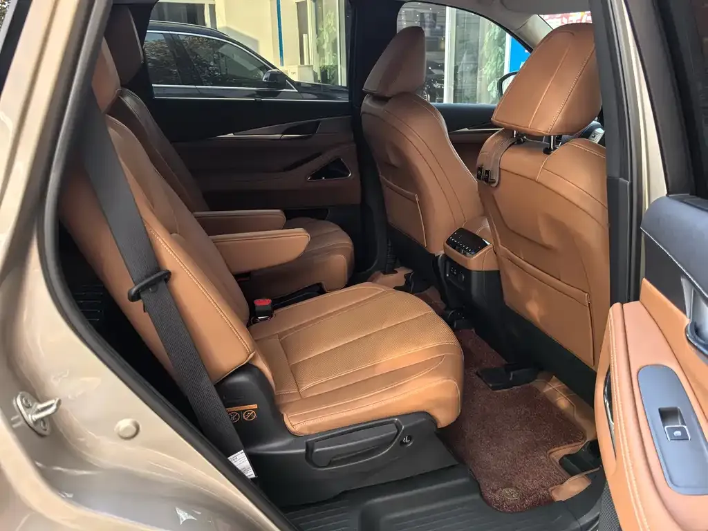 Infiniti QX60 2024 из CN, фото 6