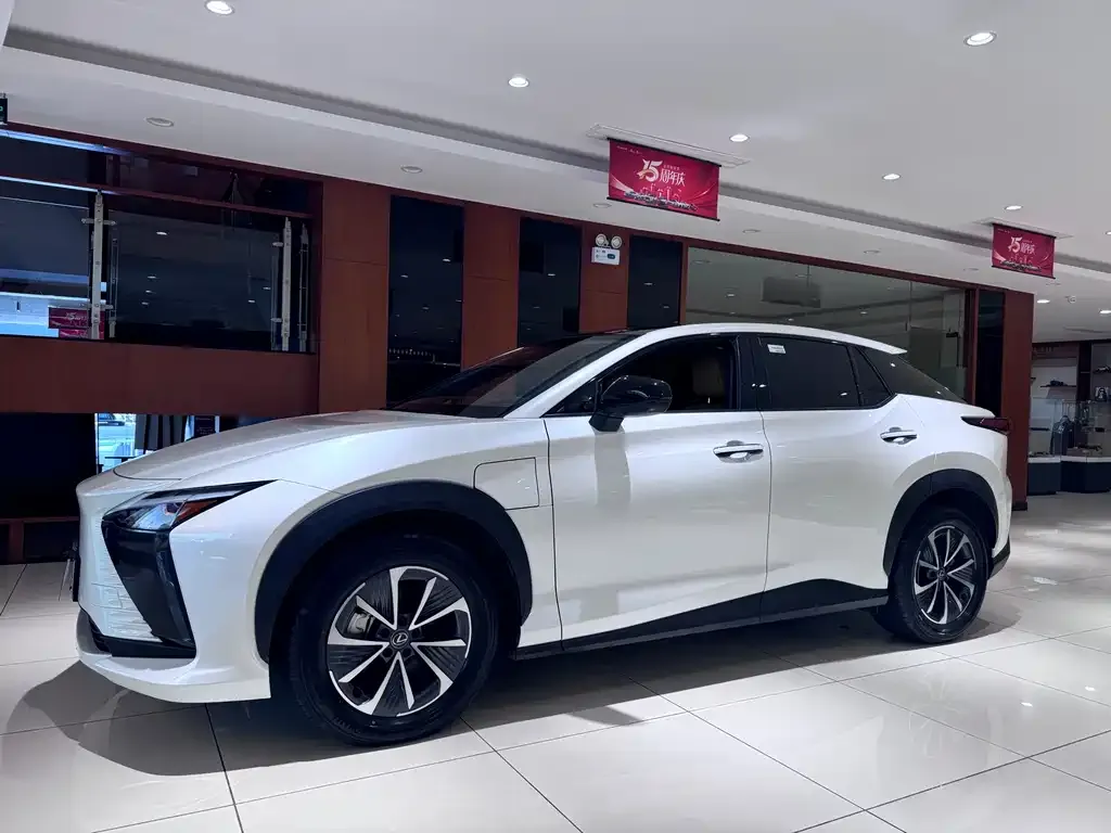 Lexus RZ 2023 из CN, фото 2