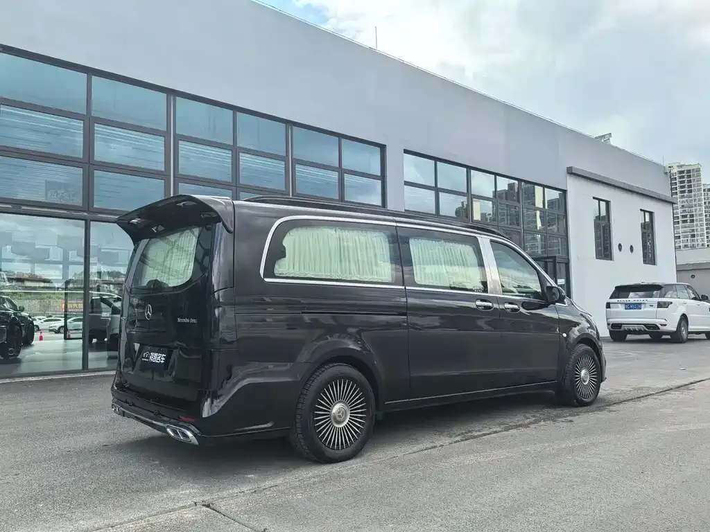 Mercedes-Benz Vito 2023 из CN, фото 4