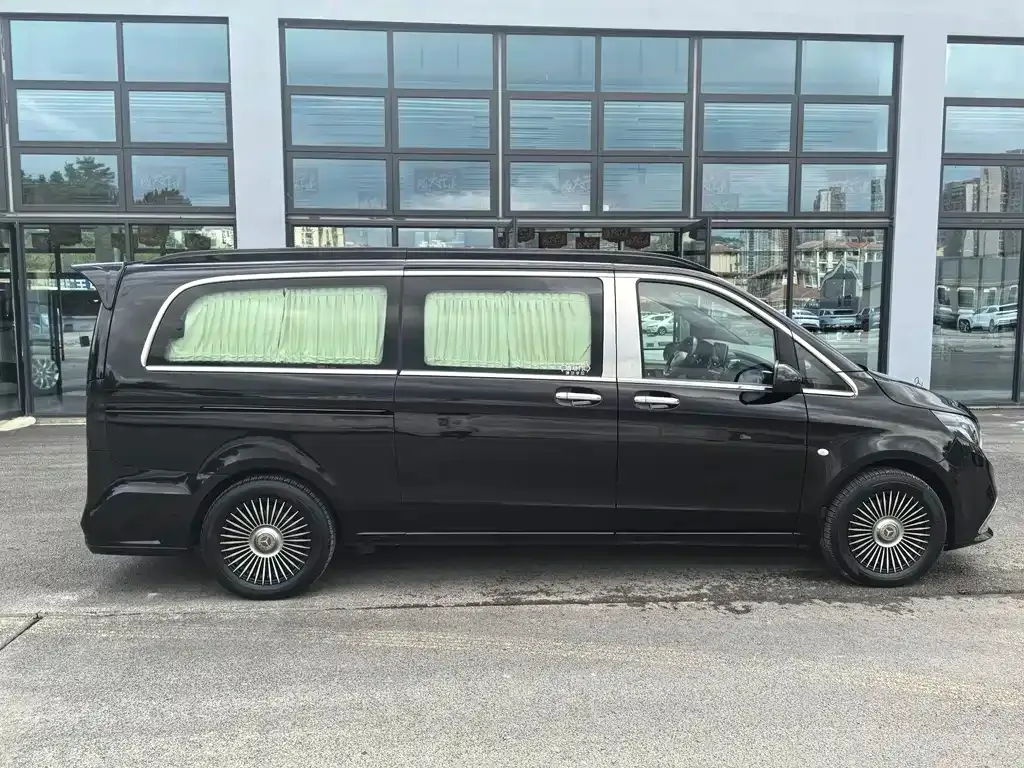 Mercedes-Benz Vito 2023 из CN, фото 7
