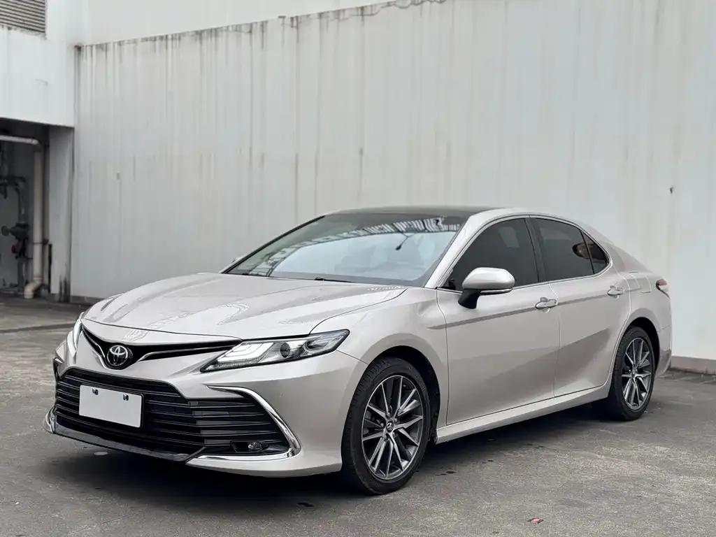 Toyota Camry 2022 из CN, фото 1