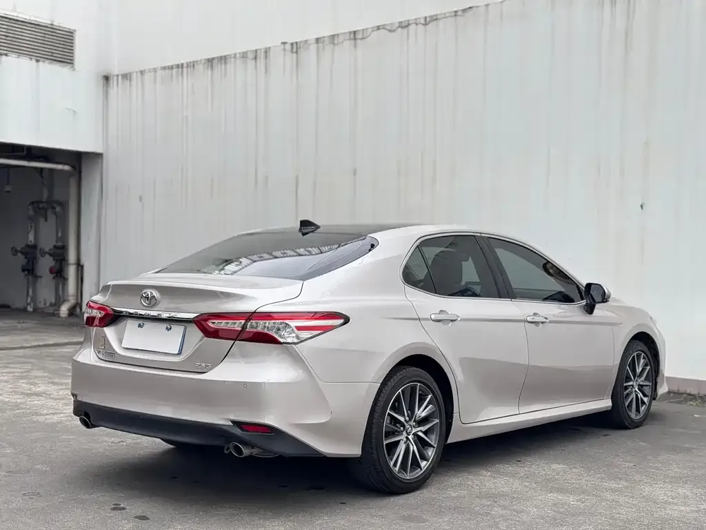Toyota Camry 2022 из CN, фото 5