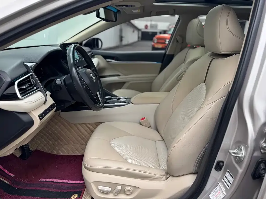 Toyota Camry 2022 из CN, фото 8