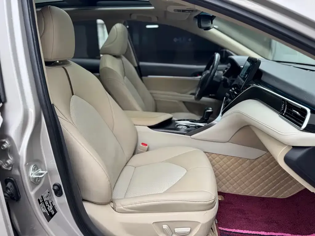 Toyota Camry 2022 из CN, фото 9