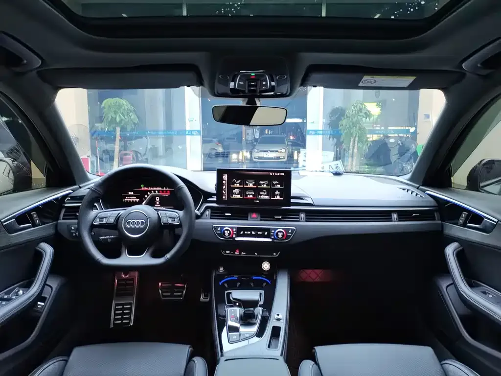 Audi A4L 2023 из CN, фото 10