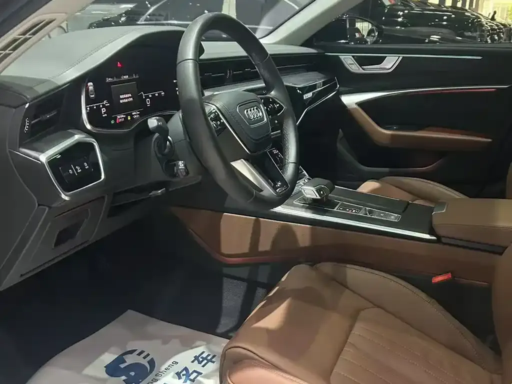 Audi A6L 2024 из CN, фото 4