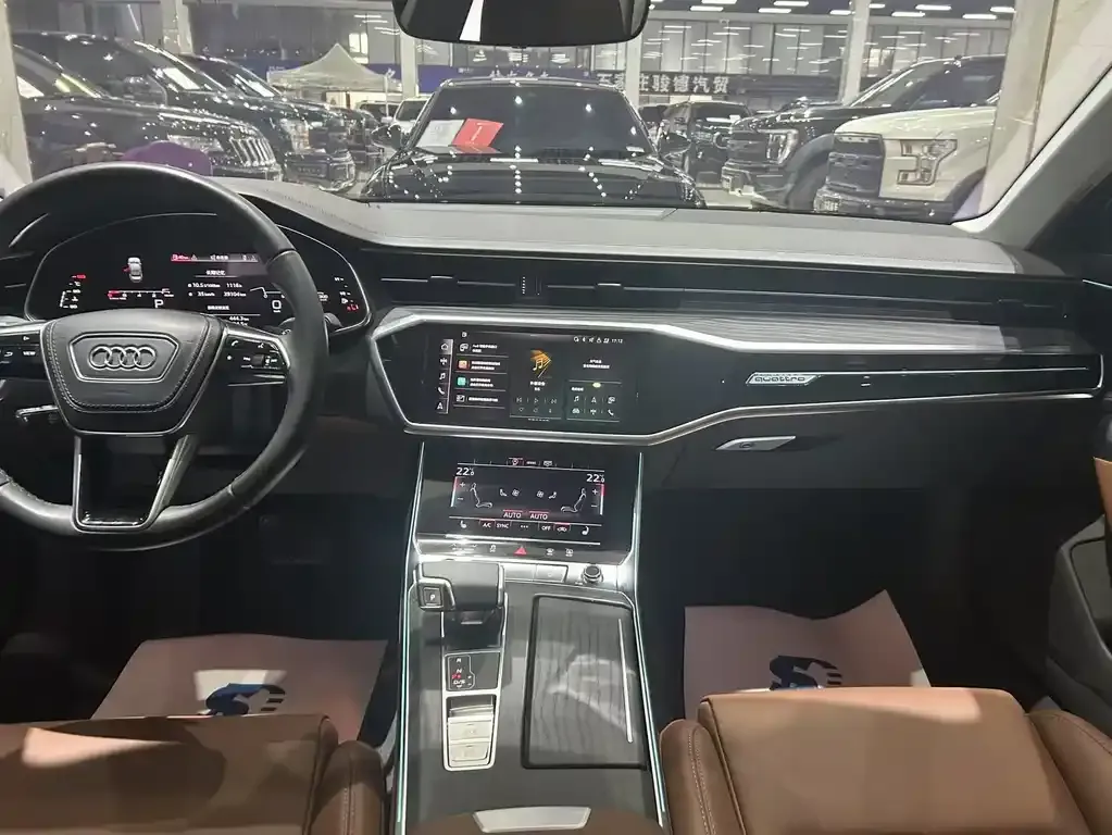 Audi A6L 2024 из CN, фото 6
