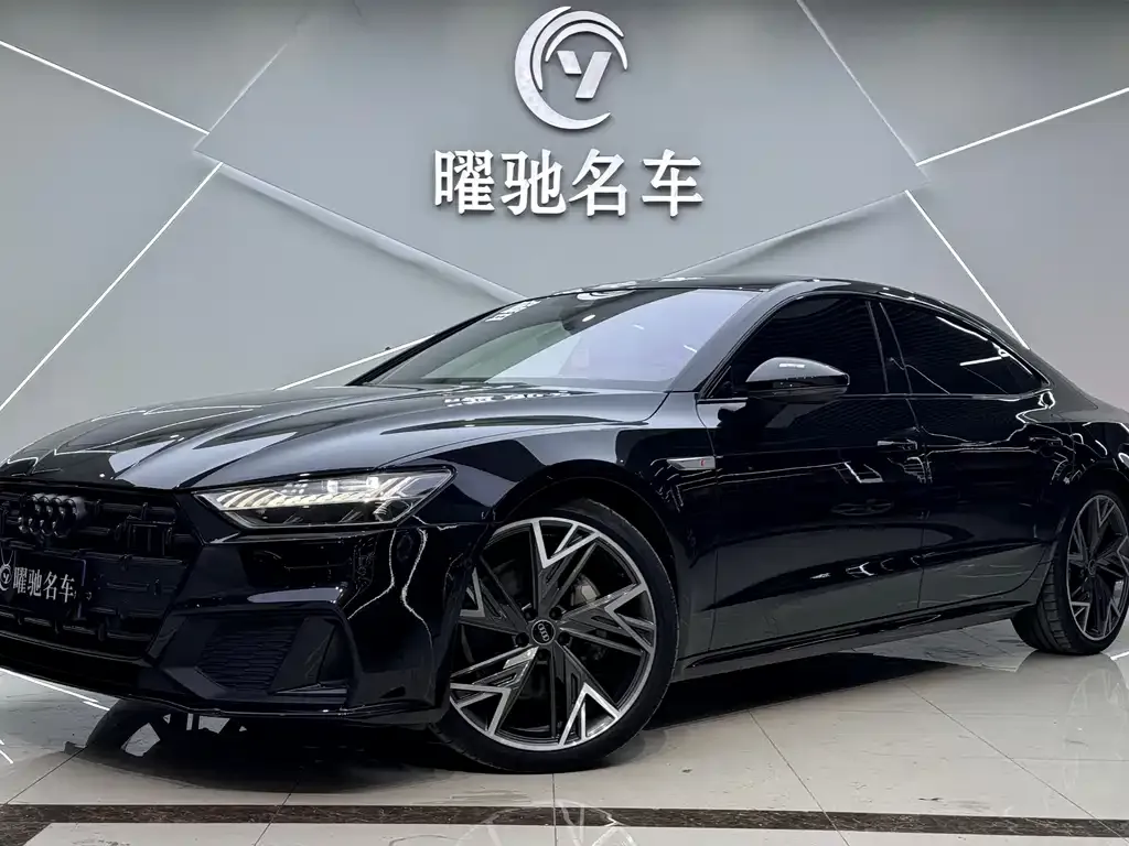 Audi A7L — фото 1