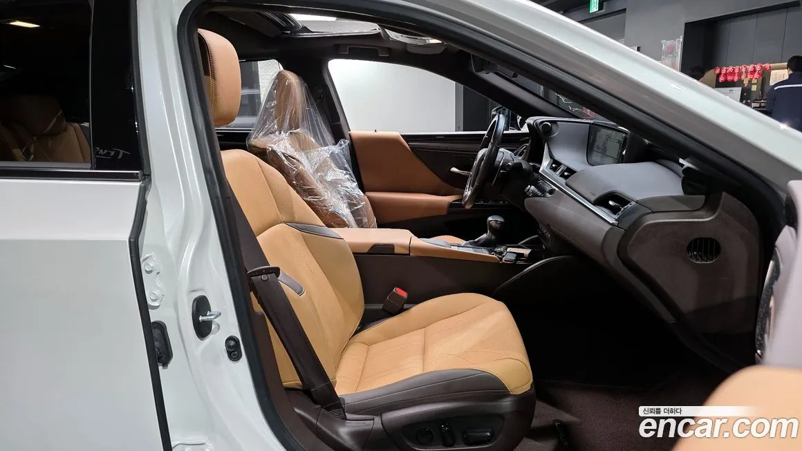 Lexus ES 2021 из KR, фото 10