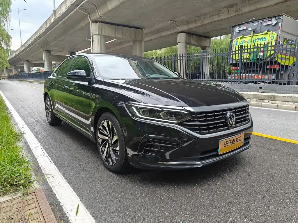 Volkswagen Passat 2023 из CN, фото 2