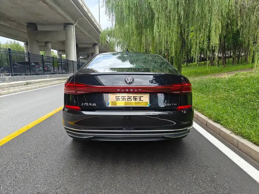 Volkswagen Passat 2023 из CN, фото 5