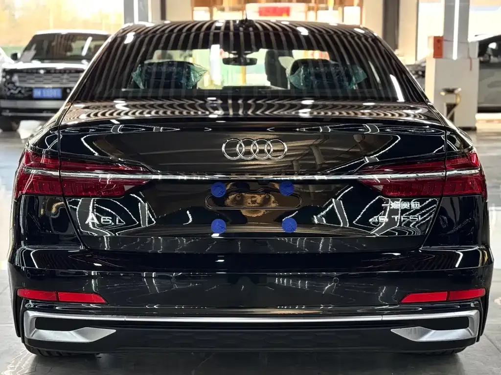 Audi A6L — фото 5